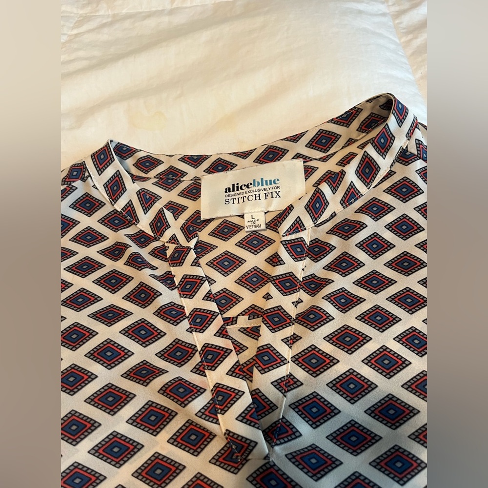 Women’s Blouse